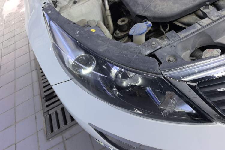 Used Kia Sportage R 2014 2.0L Automatic Two-Wheel Drive GL Right Front Headlight