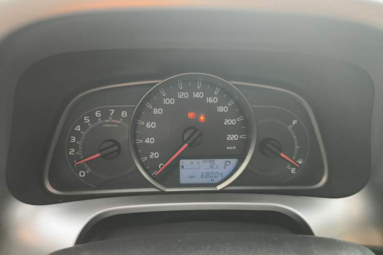 Used Toyota RAV4 2016 2.0L CVT Two-Wheel Drive Fashion Edition China V Standard
