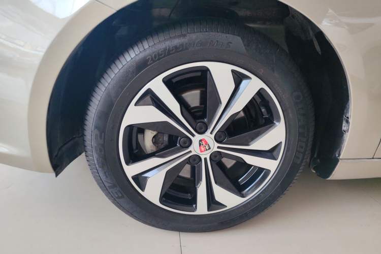 Used Roewe 360 2017 1.5L Automatic Smart Screen Version