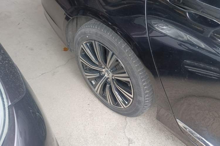 Used Volvo S90 New Energy 2022 T8 eDrive Hybrid Luxury Edition Exterior 5