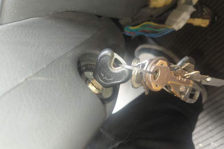 Used Wuling Zhiguang 2010 1.0L Liye Edition Vehicle Key