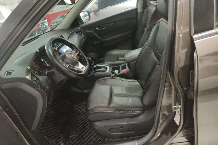 Used Nissan X-Trail 2019 2.0L CVT Smart Connect Comfort Edition 2WD
