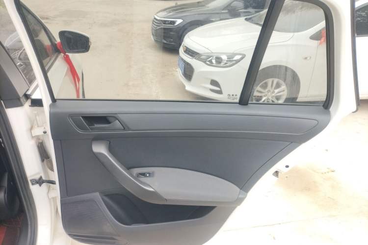 Used Skoda Rapid Spaceback 2019 Revised Version 1.5L Manual Entry-Level Edition China V Standard
