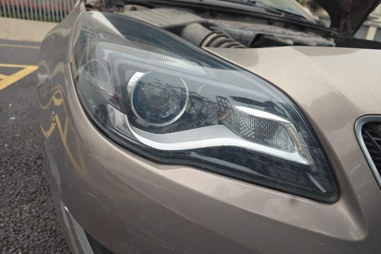 Used Buick Regal 2014 2.0L Leading Fashion Edition