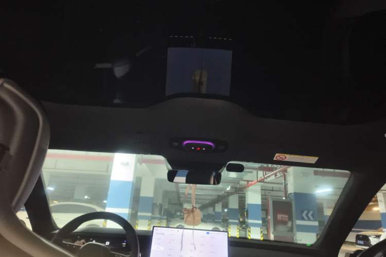 Used Xiaomi Auto SU7 2024 Four-Wheel Drive Ultra-Long Range Advanced Intelligent Driving Max Edition
