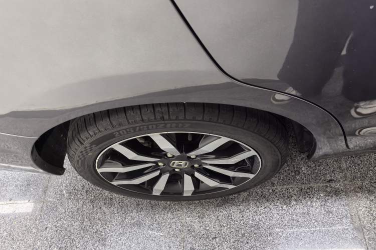 Used Honda Civic 2014 1.8L automatic luxury edition