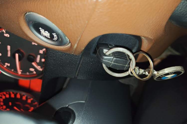 Used BMW X1 2012 xDrive20i Vehicle Key