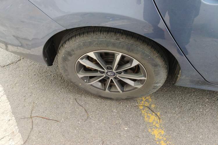 Used BYD Qin PLUS 2024 HONOR Edition DM-i 55KM Leading Model Exterior 5