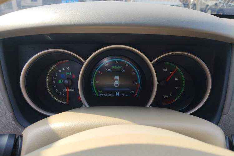 Used Dongfeng Junfeng E11K 2019 Standard Model
