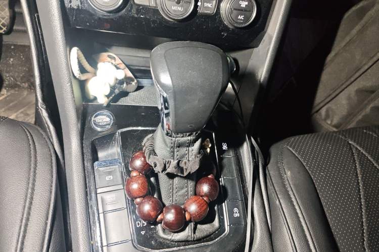 Used Volkswagen Tiguan L 2018 Facelift 330TSI Automatic Two-Wheel Drive Luxury Edition Gear Lever