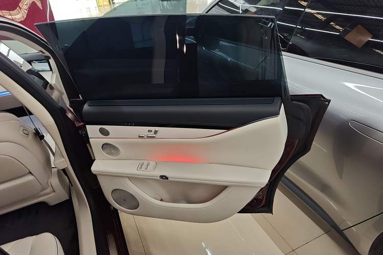 Used Hima Stelato S9 2024 All-Electric Ultra Four-Wheel-Drive Flagship Edition Right Rear Door Interior