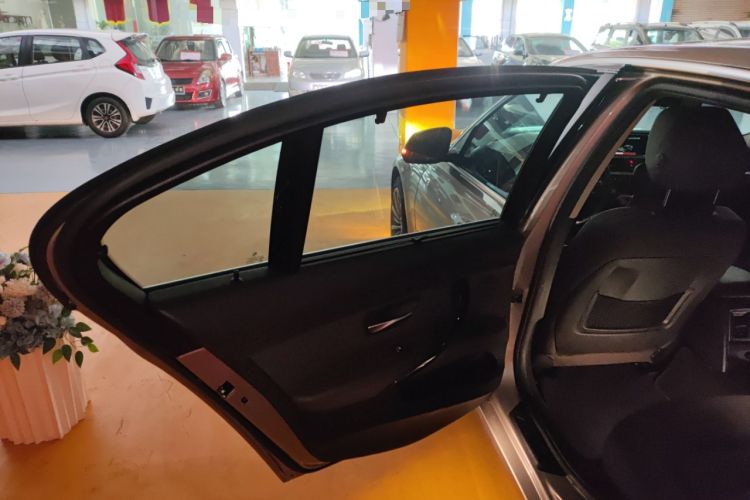 Used BMW 3 Series 2018 320Li Fashion Model