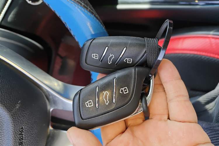 Used Roewe i5 2020 1.5L Automatic 4G Connected Linghao Edition