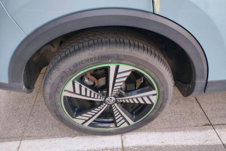 Used MG EZS Electric 2019 E-Plus Edition Right Rear Wheel Hub