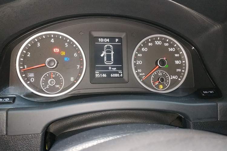 Used Volkswagen Tiguan 2017 300TSI Automatic Two-Wheel Drive Silk Road Comfort Edition Instrument Cluster