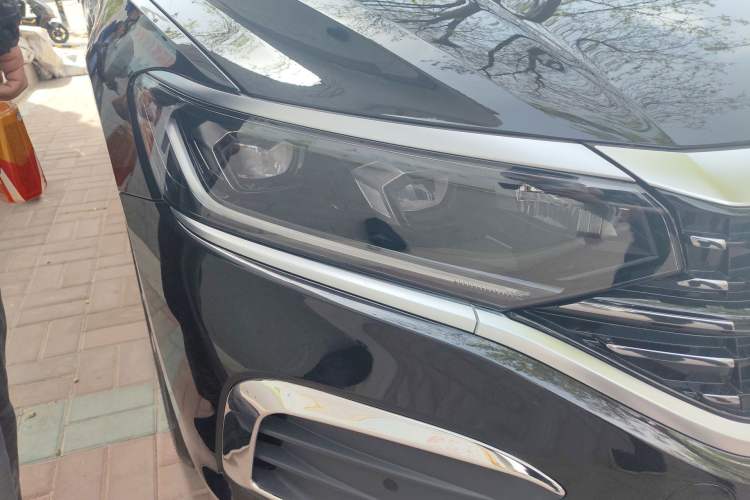 Used Volkswagen Passat 2025 Premium Version 380TSI Dragon Edition Right Front Headlight