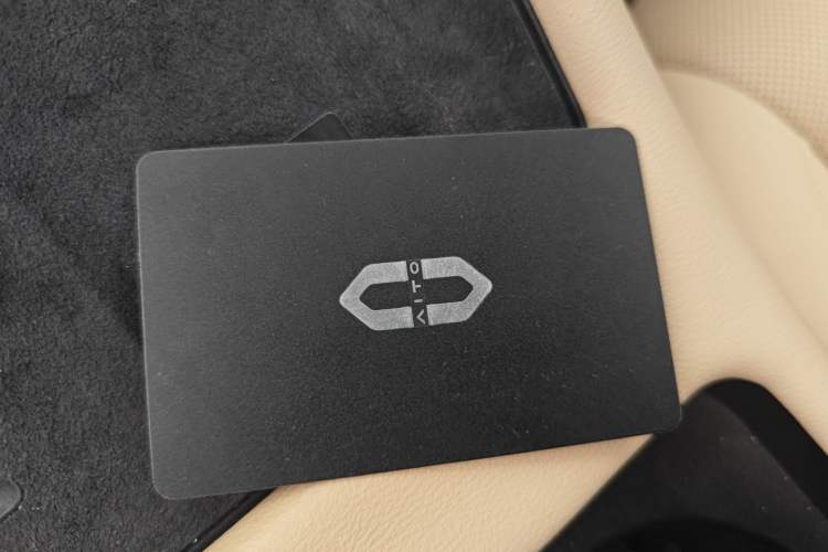 Used Hima AITO M7 2024 1.5T Intelligent Driving 4WD Max Edition 5 Seats Vehicle Key