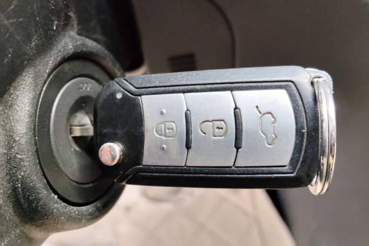 Used GAC Trumpchi GA3S Vision 2014 1.6L Automatic Luxury ESP Version
