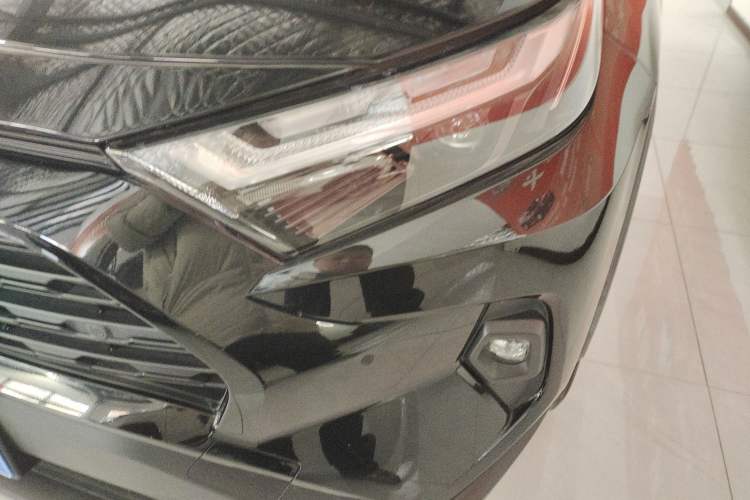 Used Toyota RAV4 2023 2.0L CVT Two-Wheel Drive Fashion Plus Edition
