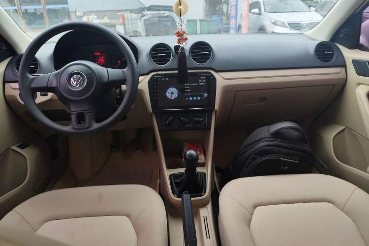 Used Volkswagen Jetta 2015 1.6L Manual Fashion Edition