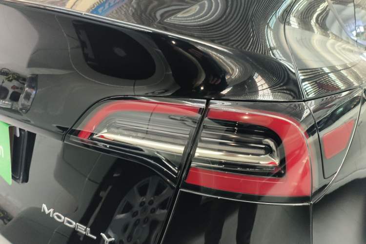 Used Tesla Model Y 2021 Standard Range Rear-Wheel Drive Version