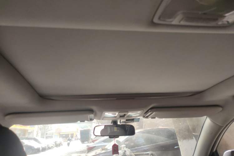 Used Kia Sorento 2012 2.4L Gasoline Comfort Edition
