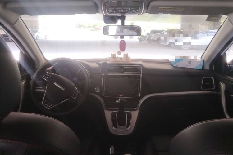 Used Haval H6 2015 Sport Edition 1.5T Automatic Two-Wheel Drive Luxury Model Center Console