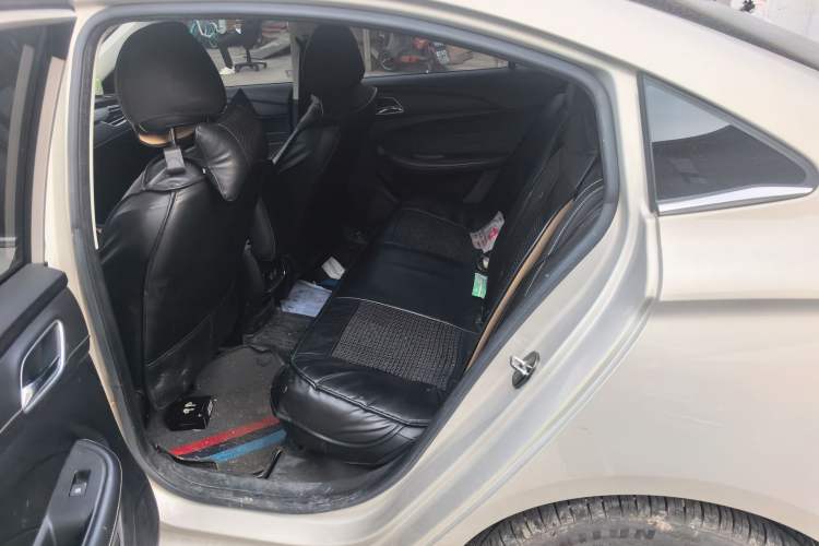 Used Roewe i5 2020 1.5L Automatic 4G Connect Luxury Flagship Edition