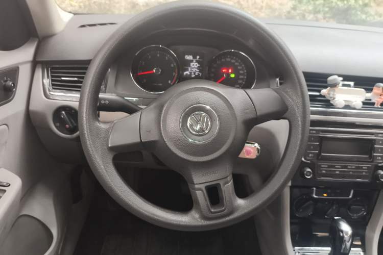 Used Volkswagen Bora 2013 1.6L Automatic Fashion Model
