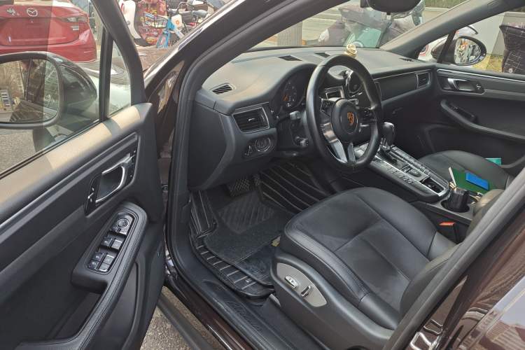 Used Porsche Macan 2017 Macan 2.0T Driver Seat