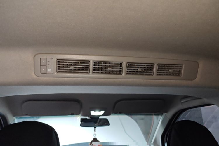 Used Wuling Hongguang PLUS 2019 1.5T Manual Comfort Version 7 Seats
