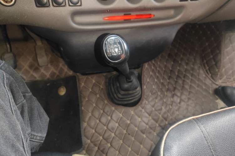 Used Ford Classic Transit 2015 2.8T Diesel Multi-Function Vehicle Short Wheelbase 6-Seater Mid-Roof Edition JX493ZLQ4