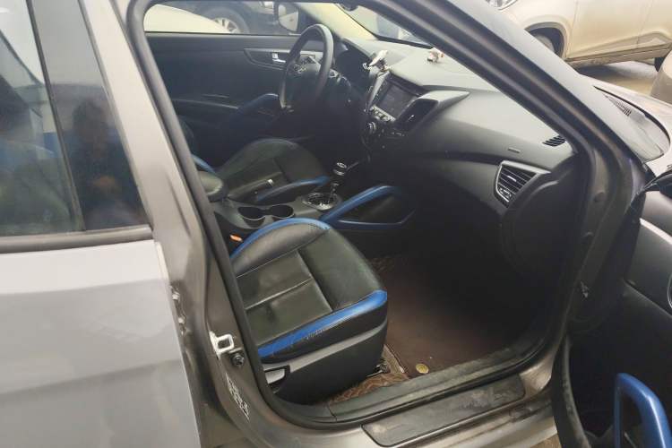 Used Hyundai Veloster 2012 1.6T Automatic Luxury Edition
