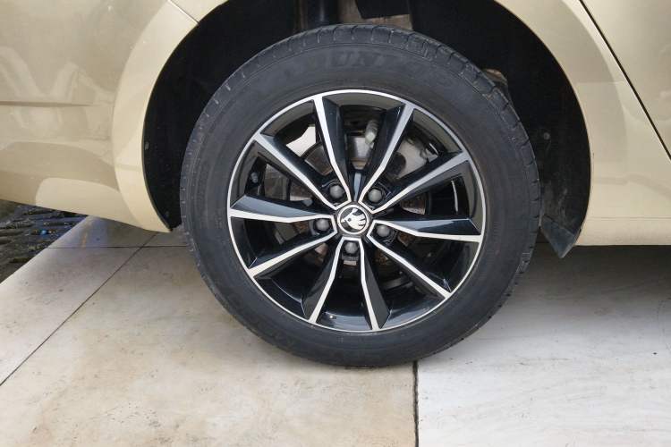 Used Skoda Octavia 2017 1.6L Automatic Smart Drive Edition
