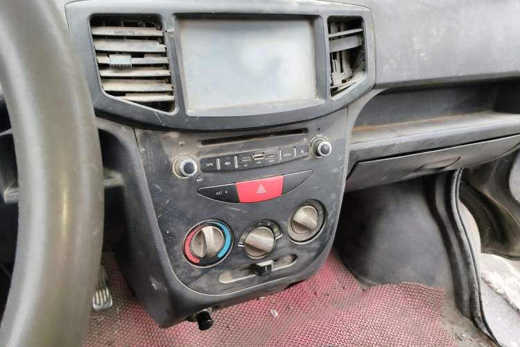 Used BAIC Weiwang 306 2016 1.2L Base Version 5 Seats A12 China IV Emission Standard
