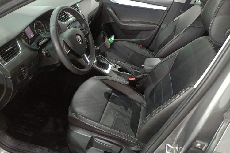 Used Skoda Octavia 2017 1.6L Automatic Chuanxing Edition
