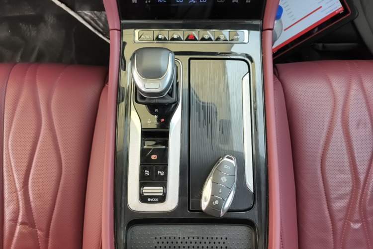 Used Hongqi H5 2023 2.0T Automatic Smart Connect Flagship Edition
