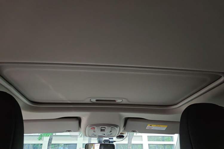 Used Peugeot 408 2022 1.6T Light-Chasing Edition
