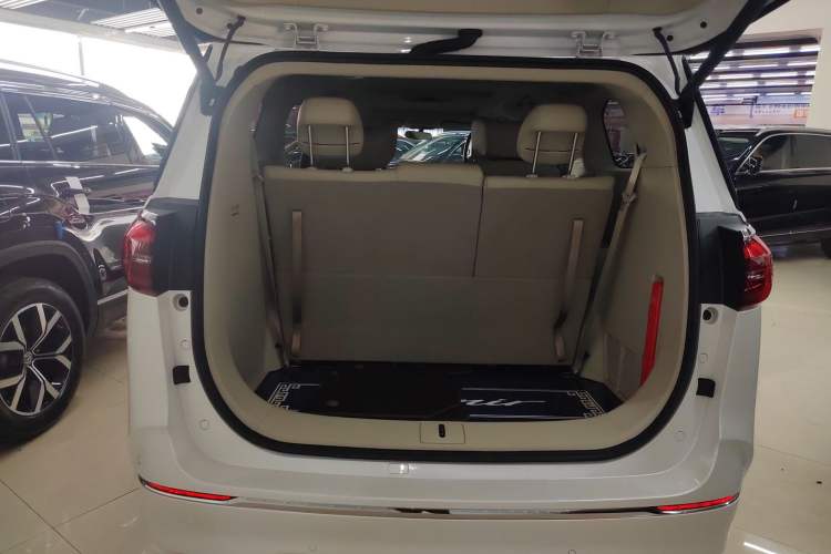 Used Buick GL8 2023 ES Lu Zun Comfort Model
