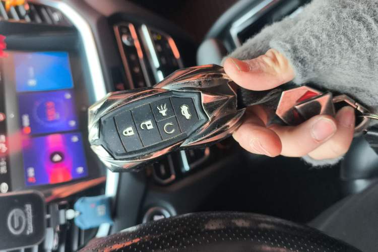 Used GAC Trumpchi GS7 2017 280T Two-Wheel Drive Luxury Model