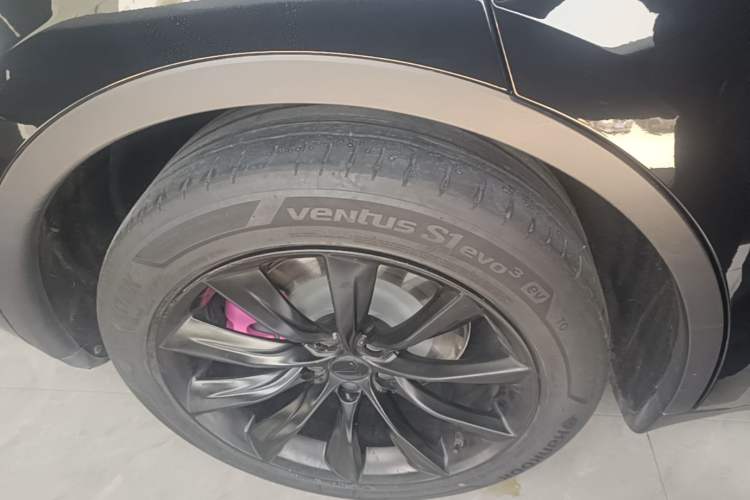 Used Tesla Model Y 2021 Standard Range Rear-Wheel Drive Version
