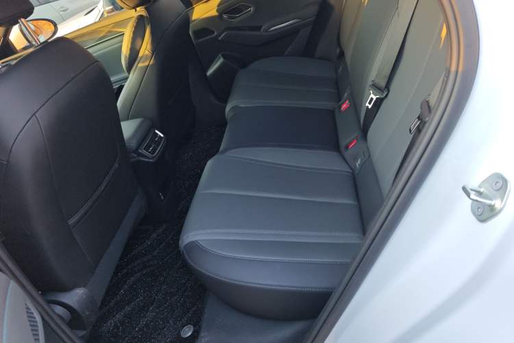 Used BYD Qin L 2025 DM-i Smart Drive 80KM Leading Model