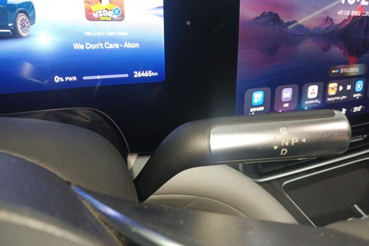 Used Hima AITO M9 2024 All-Electric Ultra Version 100 kWh 6-Seater Model Gear Lever