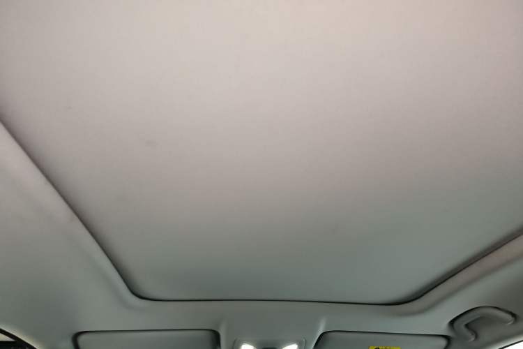 Used CHANGAN OSHAN Z6 2023 Blue Whale 1.5T DCT Smart Edition Headliner