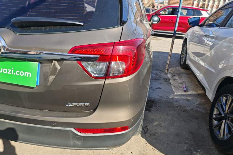 Used Buick Envision 2016 20T Two-Wheel-Drive Elite Model
