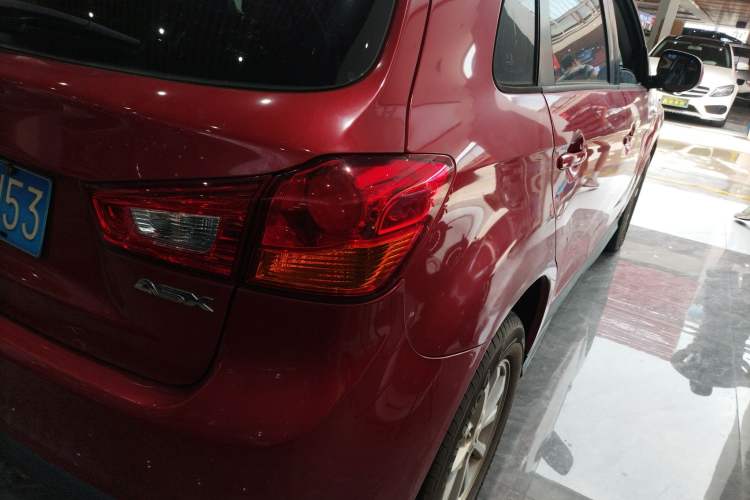 Used Mitsubishi ASX 2013 1.6L Manual Two-Wheel Drive Standard Edition
