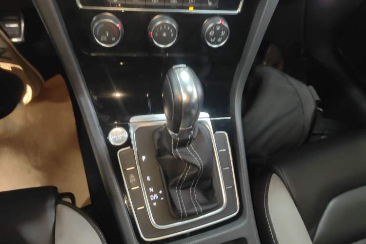 Used Volkswagen Golf 2018 280TSI Automatic R-Line Model