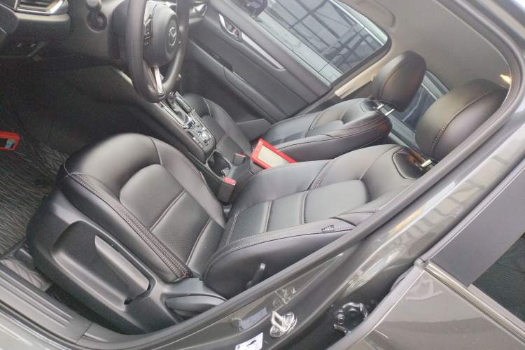 Used Mazda CX-5 2025 2.0L Automatic Two-Wheel Drive Comfort Version Left Front Seat