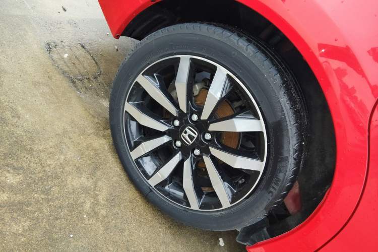 Used Honda Civic 2014 1.8L automatic luxury edition