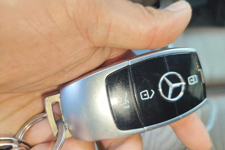 Used Mercedes-Benz E-Class 2019 E 260 L
